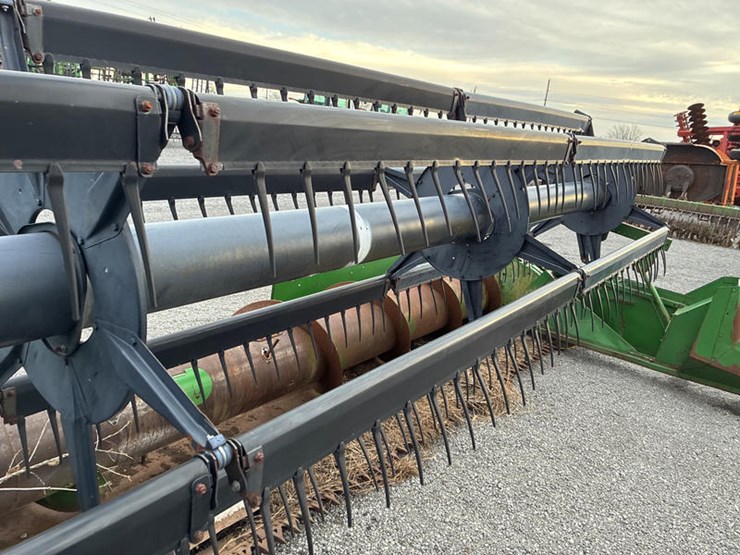 1990-john-deere-920-image-22