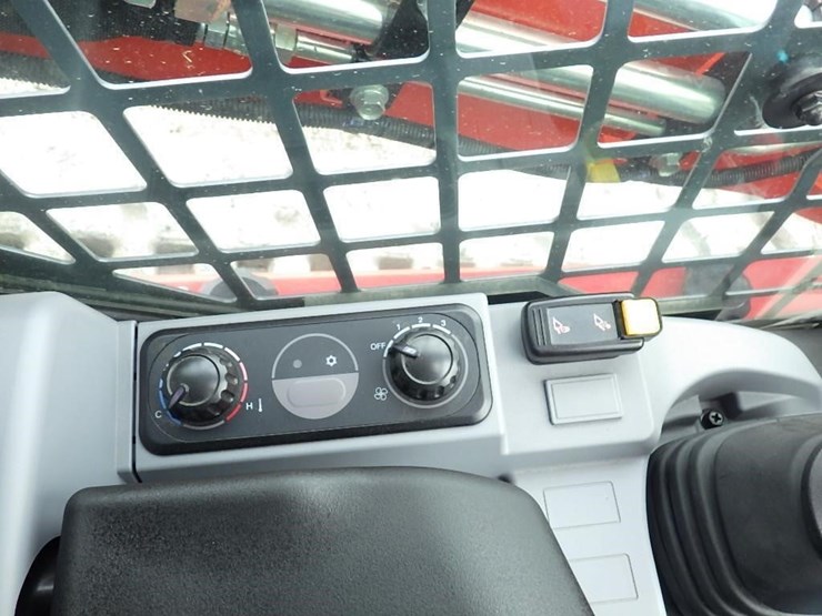 2024-kubota-svl75-3-image-29