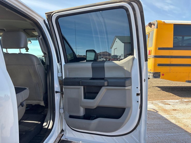 2018-ford-f250-image-11