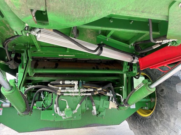 2017-john-deere-s680-image-19