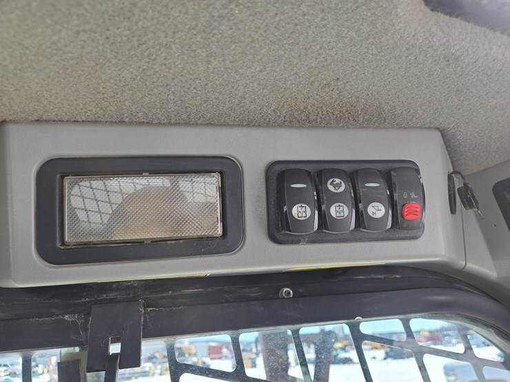 caterpillar-279d-image-45