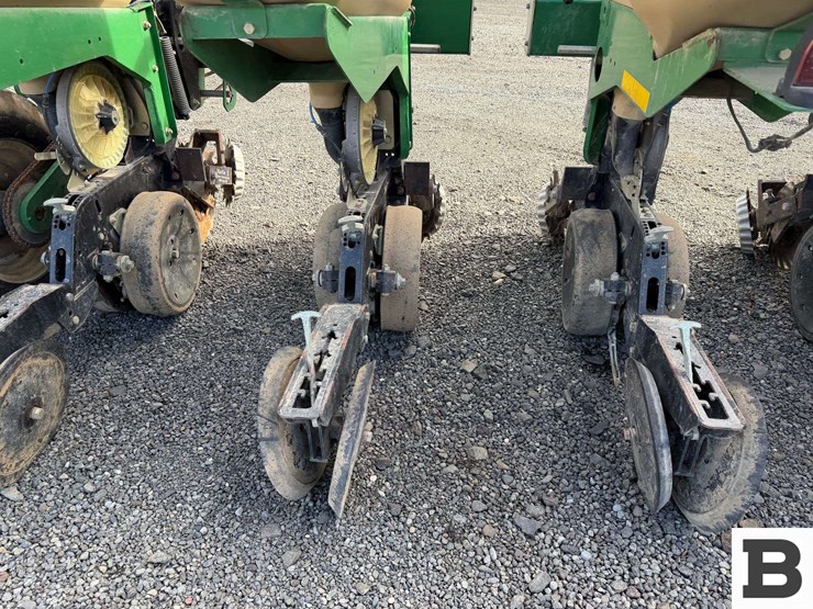 schlagel-mfg.-ripper,-implement-dolly,-great-plains-corn-planter-image-81