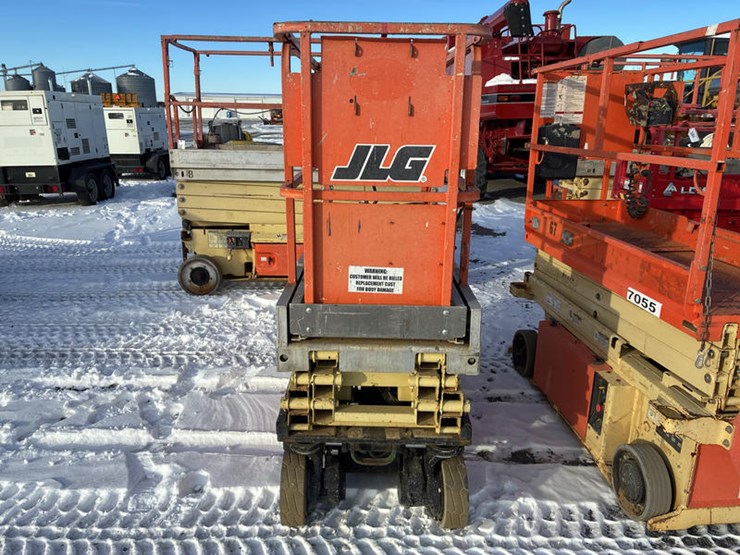 2007-jlg-1930es-image-4