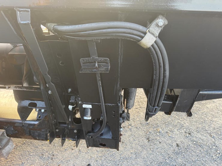 2019-mac-don-fd145-image-16