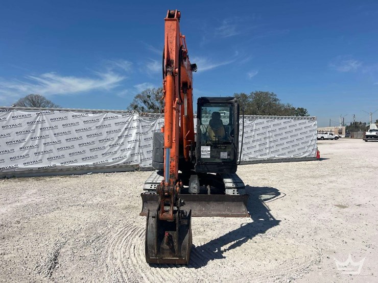 hitachi-zx75us-image-28