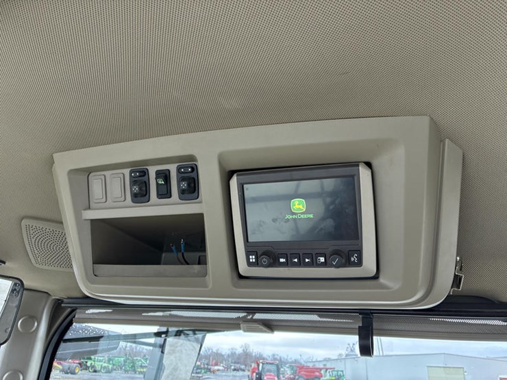 2021-john-deere-8rx-410-image-94