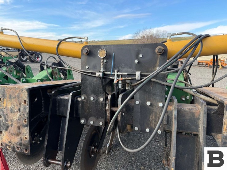 schlagel-mfg.-ripper,-implement-dolly,-great-plains-corn-planter-image-14