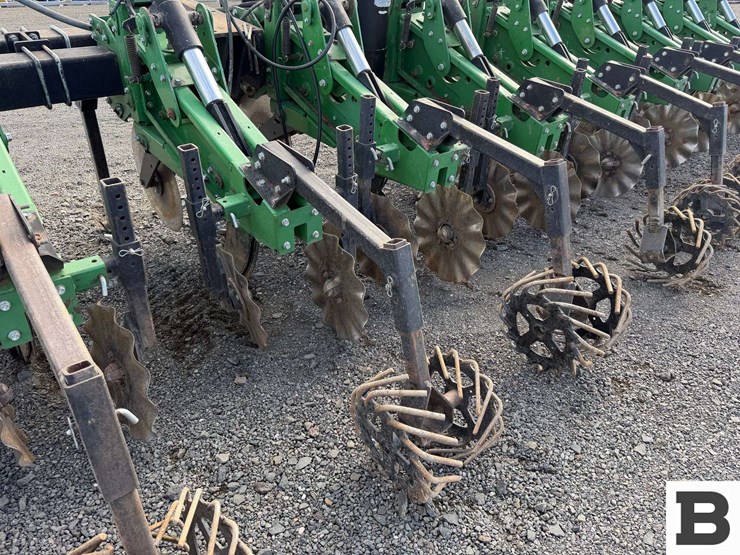 schlagel-mfg.-ripper,-implement-dolly,-great-plains-corn-planter-image-27