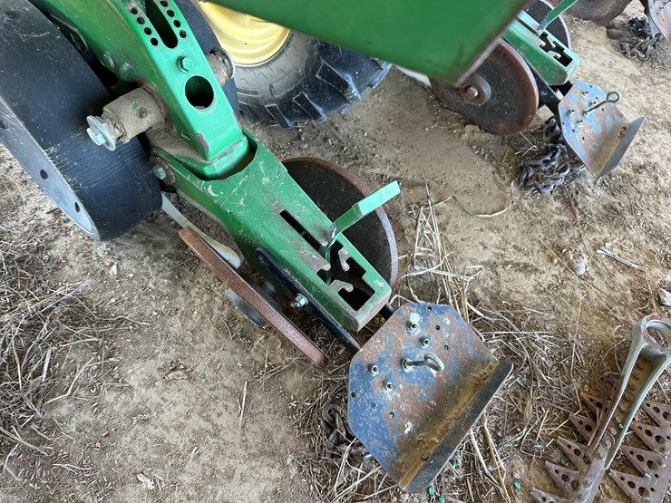 john-deere-8-image-20