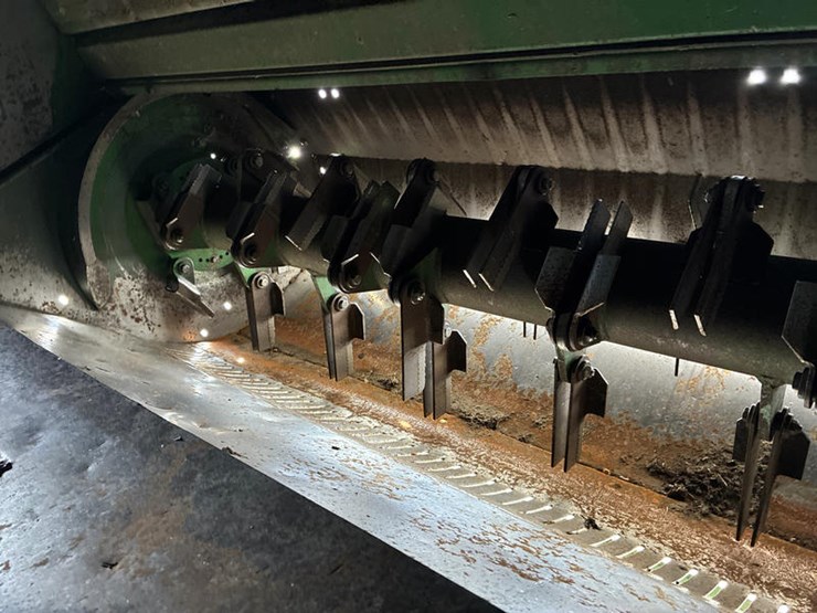 2015-john-deere-s680-image-56