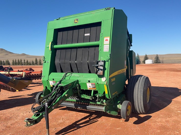 john-deere-568-image-1