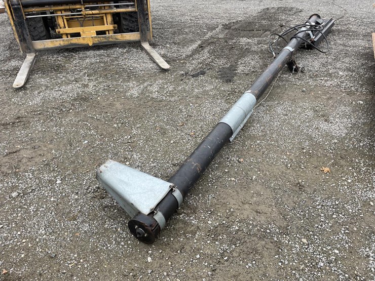 #114848-•-auger-18'-image-1