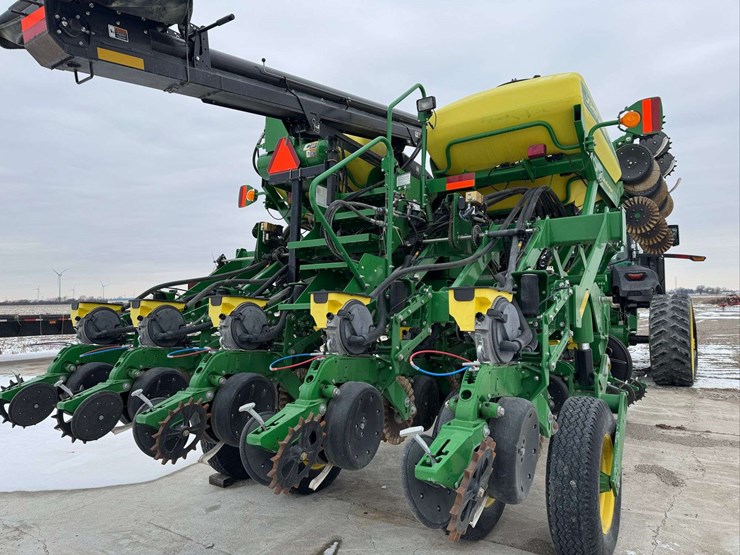 john-deere-1795-image-17