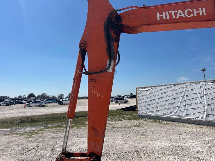 hitachi-zx75us-image-22