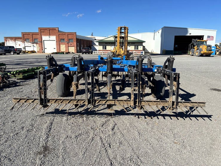 #114537-•-dmi-colter-champ-ii-9x-image-27