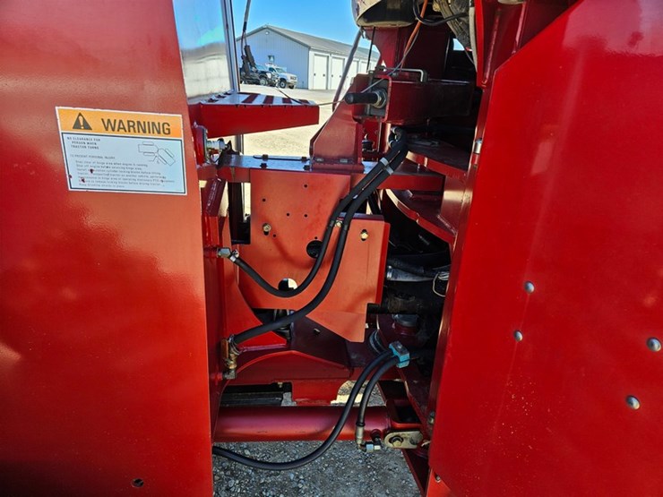 case-ih-375-image-59