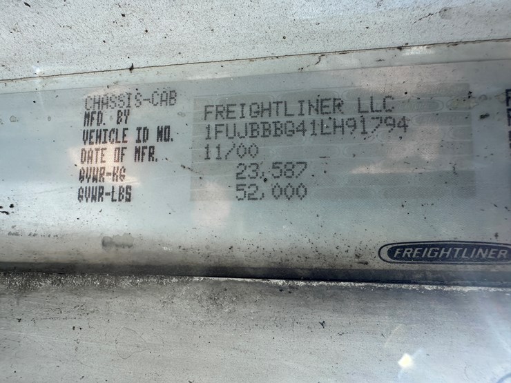 #40057-•-2001-freightliner-century-classic-s/t-t/a-daycab-truck-tractor-1fujbbbg41lh91794-image-74
