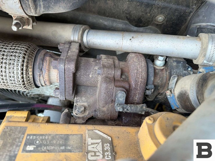 2013-caterpillar-906-image-41