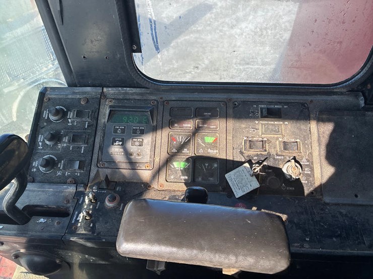 1994-case-ih-1666-image-78