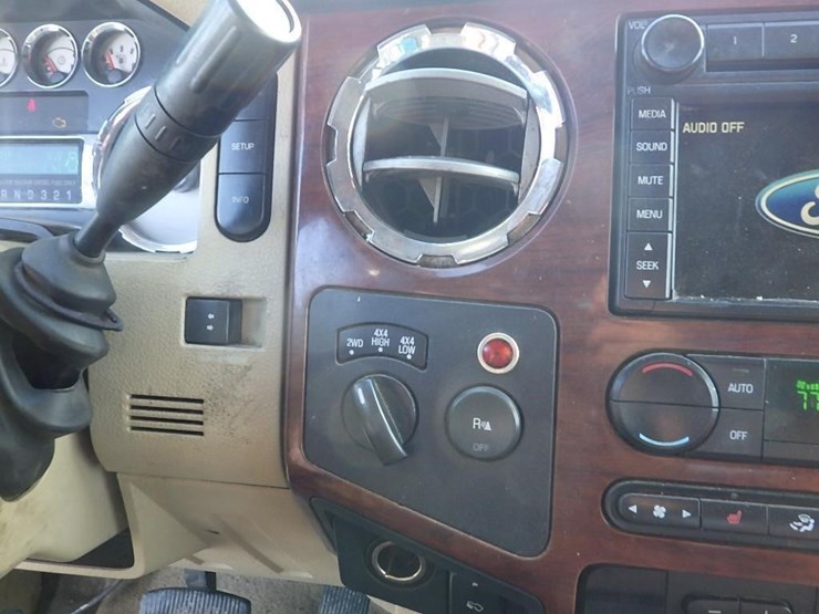 2008-ford-f350-image-25