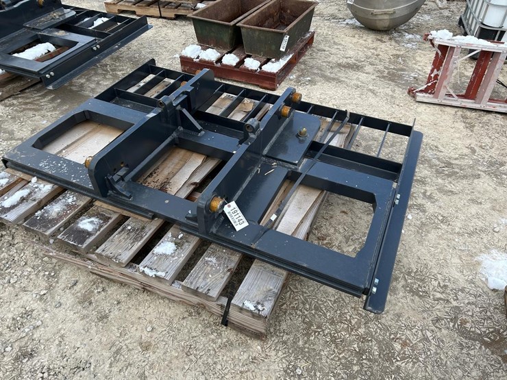 forklift-backing-plate-image-1