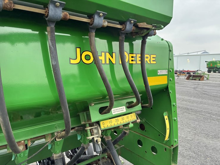 2003-john-deere-1590-image-27