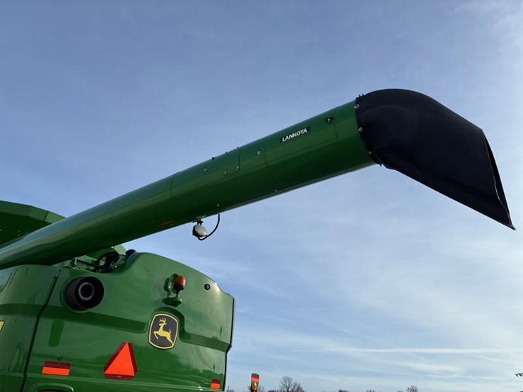 2015-john-deere-s680-image-15