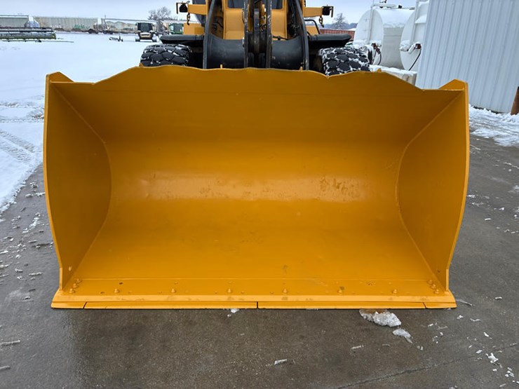 2019-deere-544l-image-14