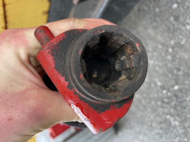 new-holland-25-image-12