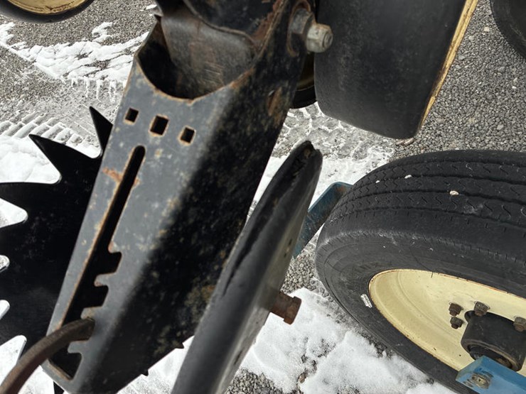 1997-kinze-2600-image-60