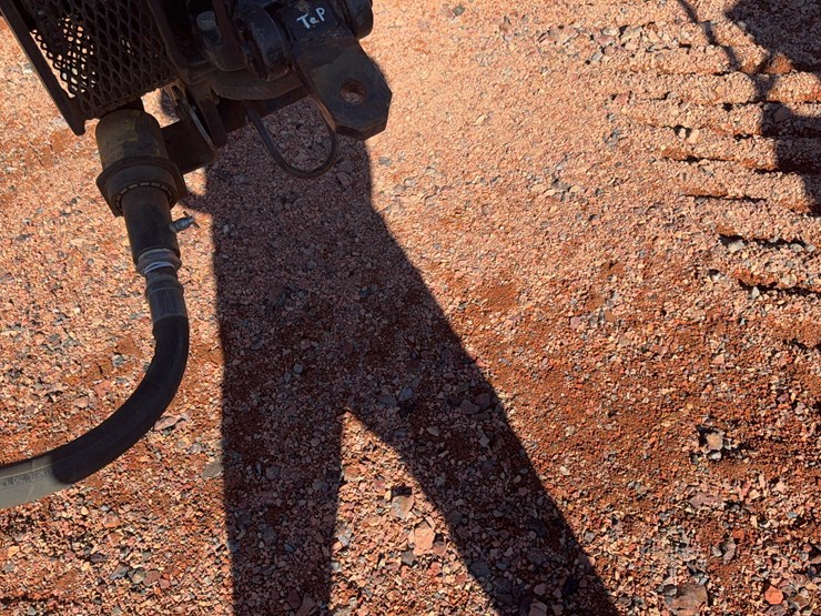 2014-bourgault-7700-image-50