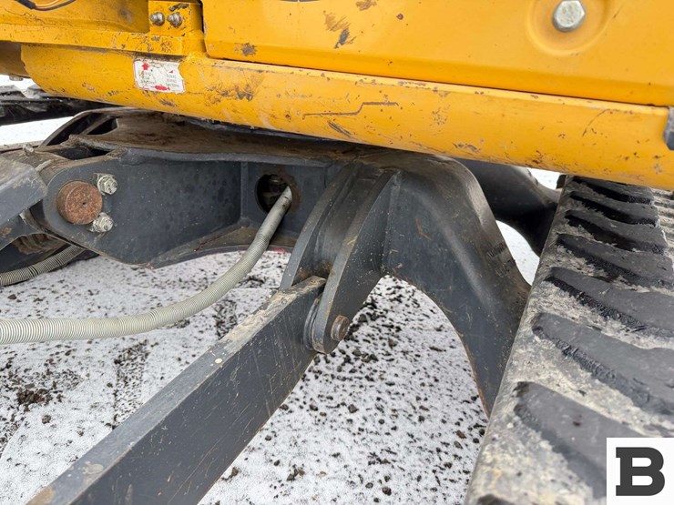 2017-deere-35g-image-16