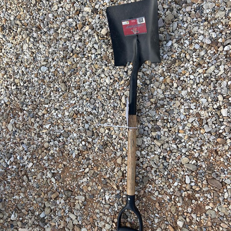 NEW SQUARE SHOVEL