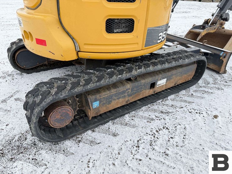 2017-deere-35g-image-25