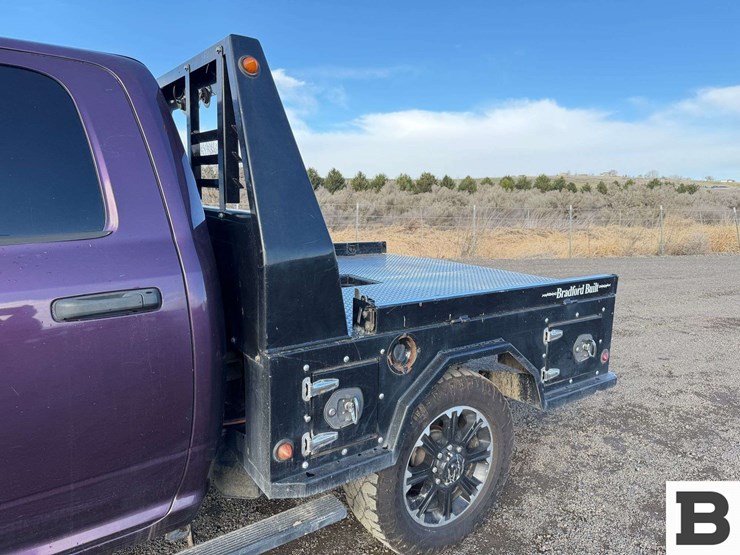 2015-dodge-2500-image-15