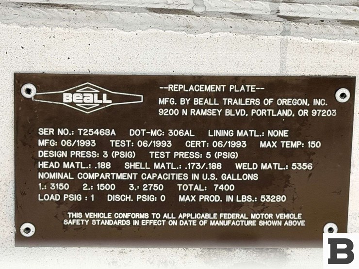 1993-beall-7400-gallon-3-compartment-pull-trailer-image-45