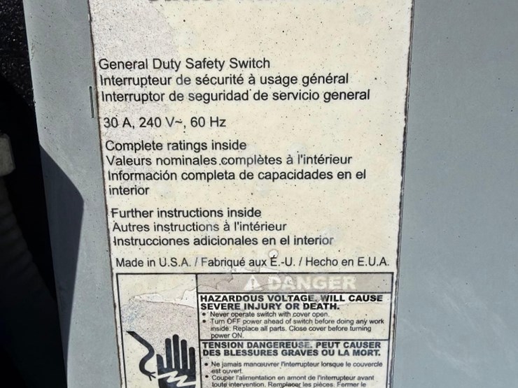 80-gallon-electric-air-compressor-image-7