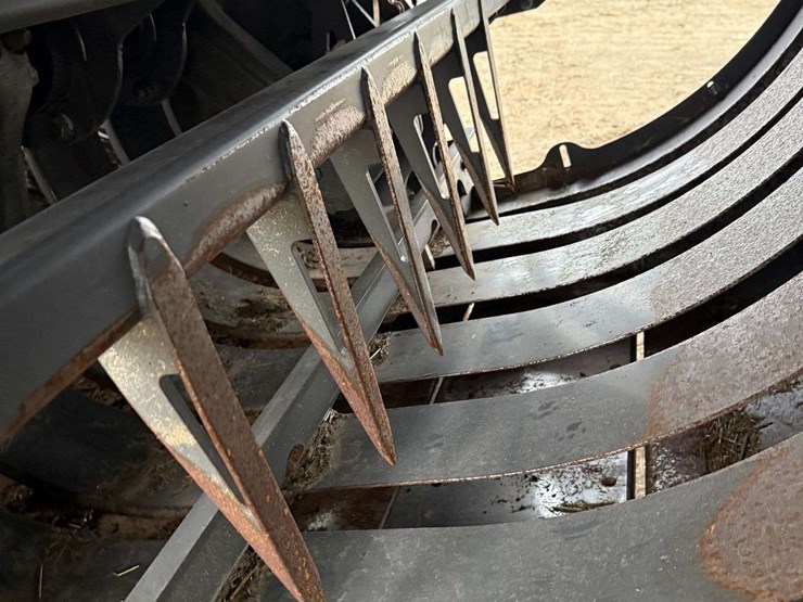 massey-ferguson-2270xd-image-23