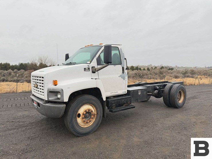 2005-chevrolet-kodiak-c6500-image-1