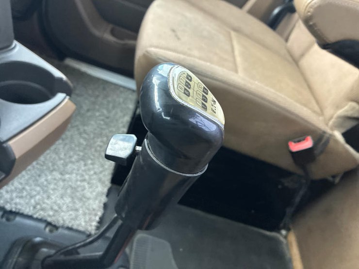 2016-kenworth-t680-image-60