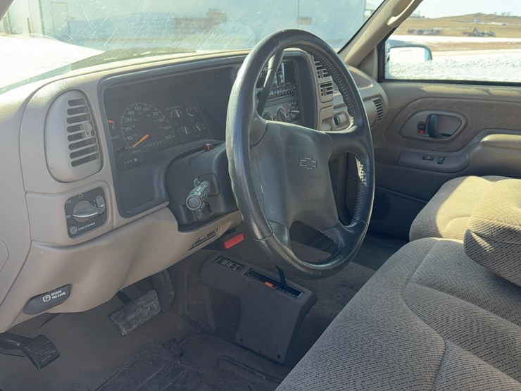 1996-chevrolet-3500-image-18