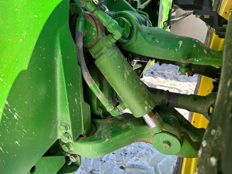 2012-john-deere-8310r-image-25