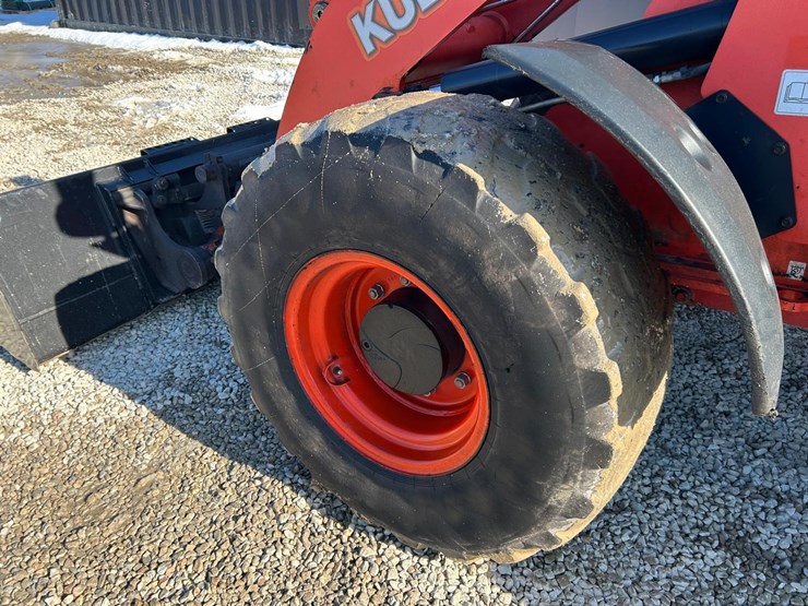 2018-kubota-r630-image-16