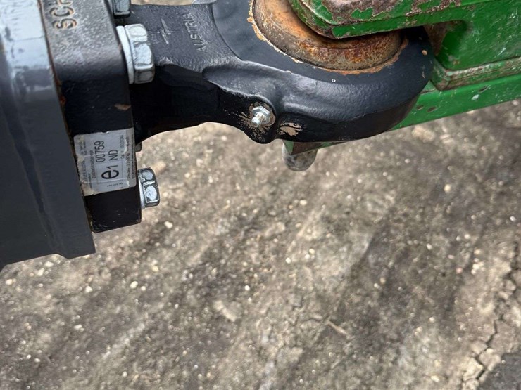 massey-ferguson-2270xd-image-8