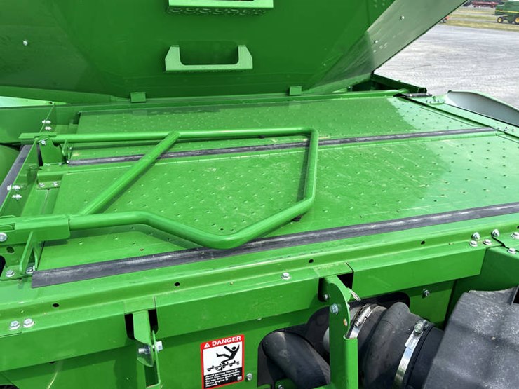 2022-john-deere-s780-image-100