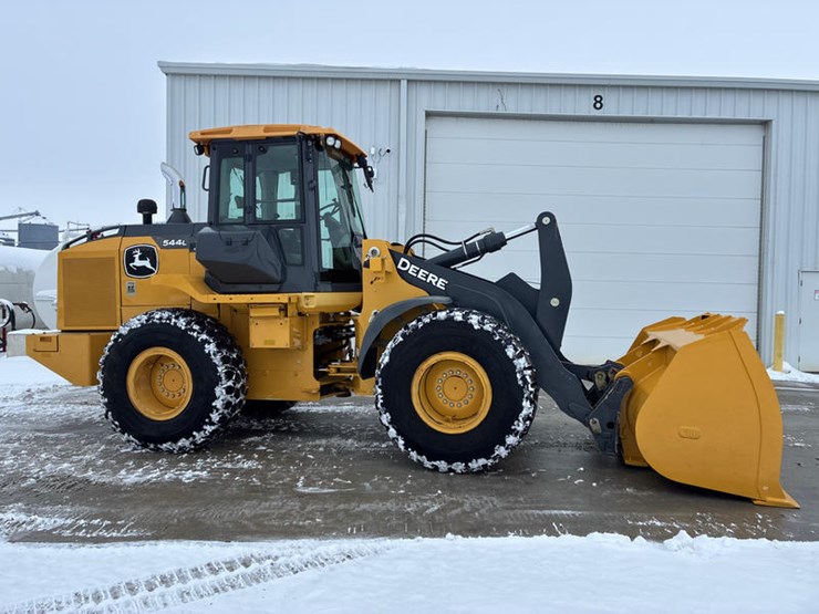 2019-deere-544l-image-4