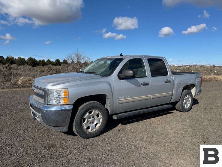 2013-chevrolet-silverado-1500-image-1