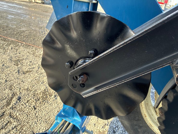 2010-kinze-3600-image-44