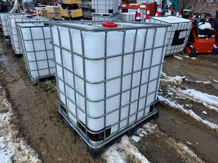 water-tank-tote-image-3