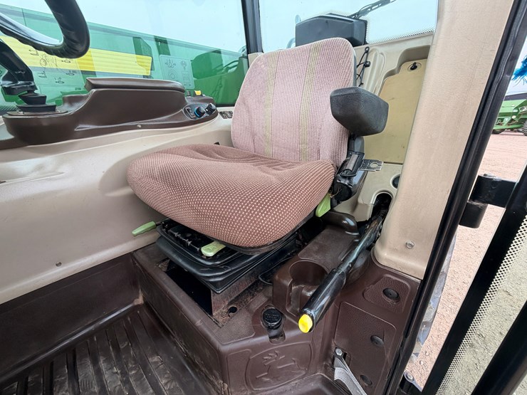 2006-john-deere-3420-image-27